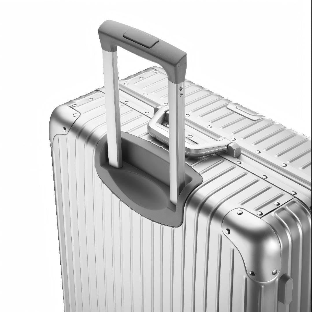 Lyvoi Horizon Aluminum Suitcase